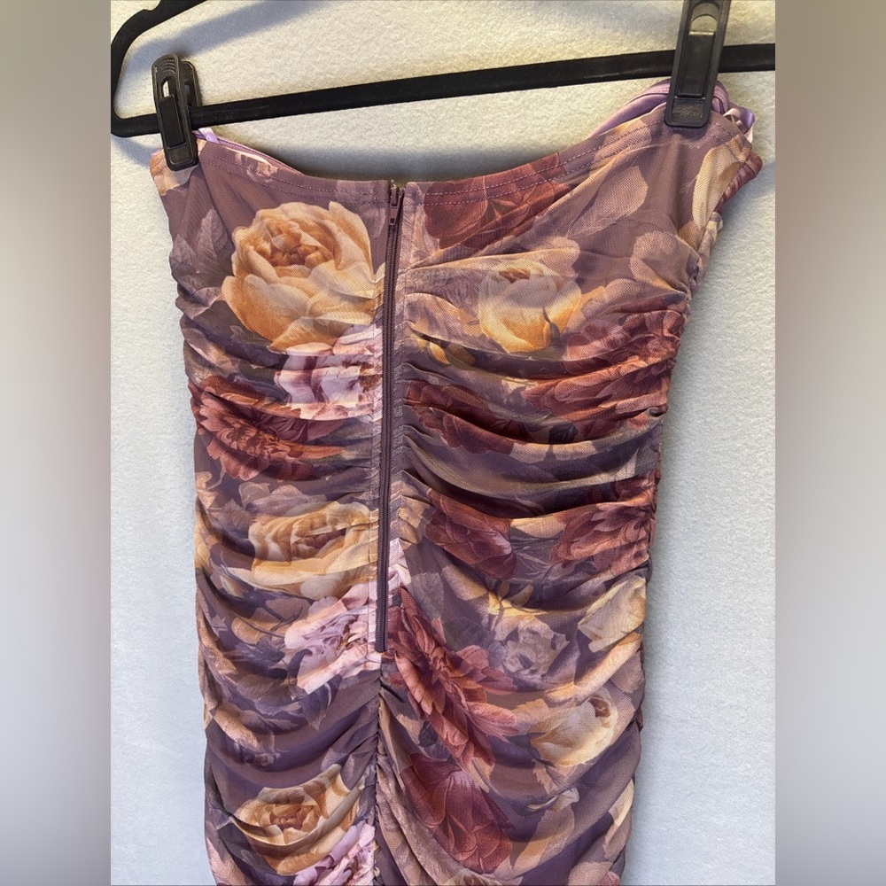 Windsor Strapless Dress with Floral Pattern in Purple and Pink - Picture 7 of 10